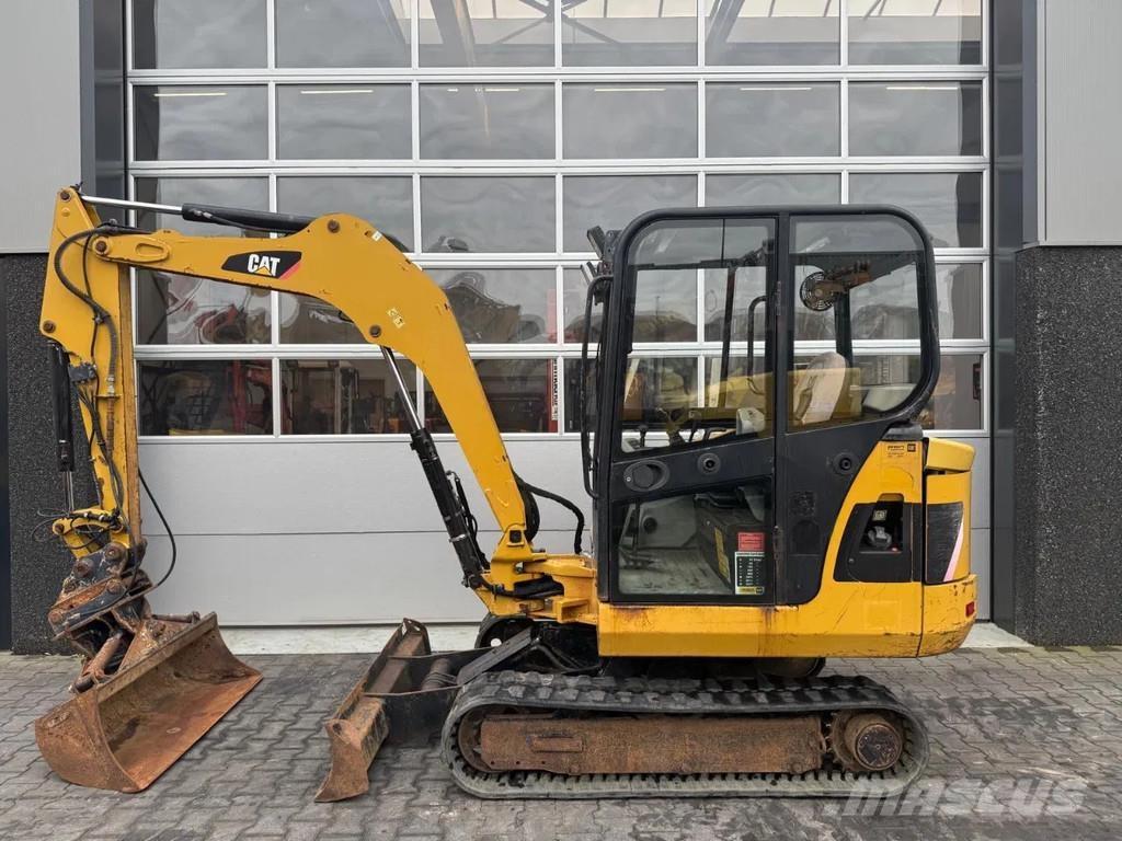 CAT 302.5C Mini bageri < 7t