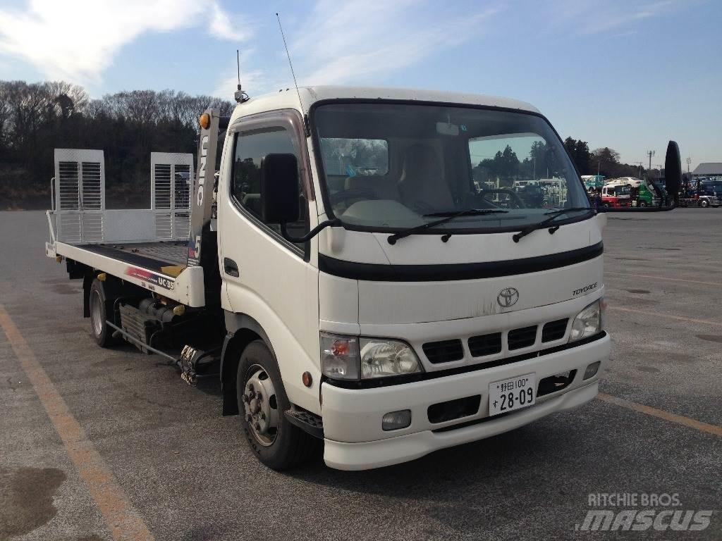 Toyota PB-XZU423 Autotransporteri
