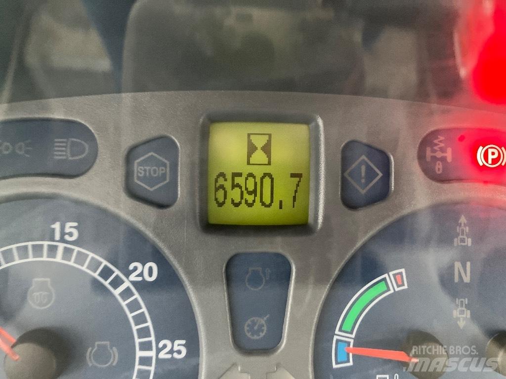 New Holland T 7030 Traktori