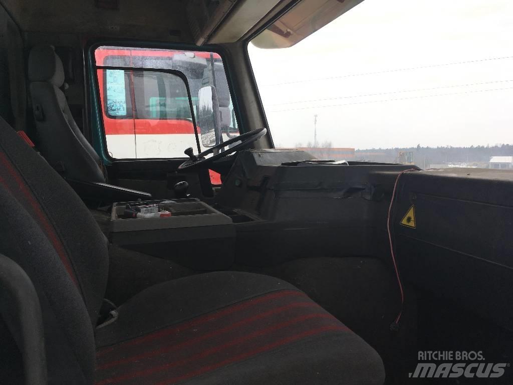 Volvo FL7 Rol kiper kamioni sa kukom za podizanje tereta