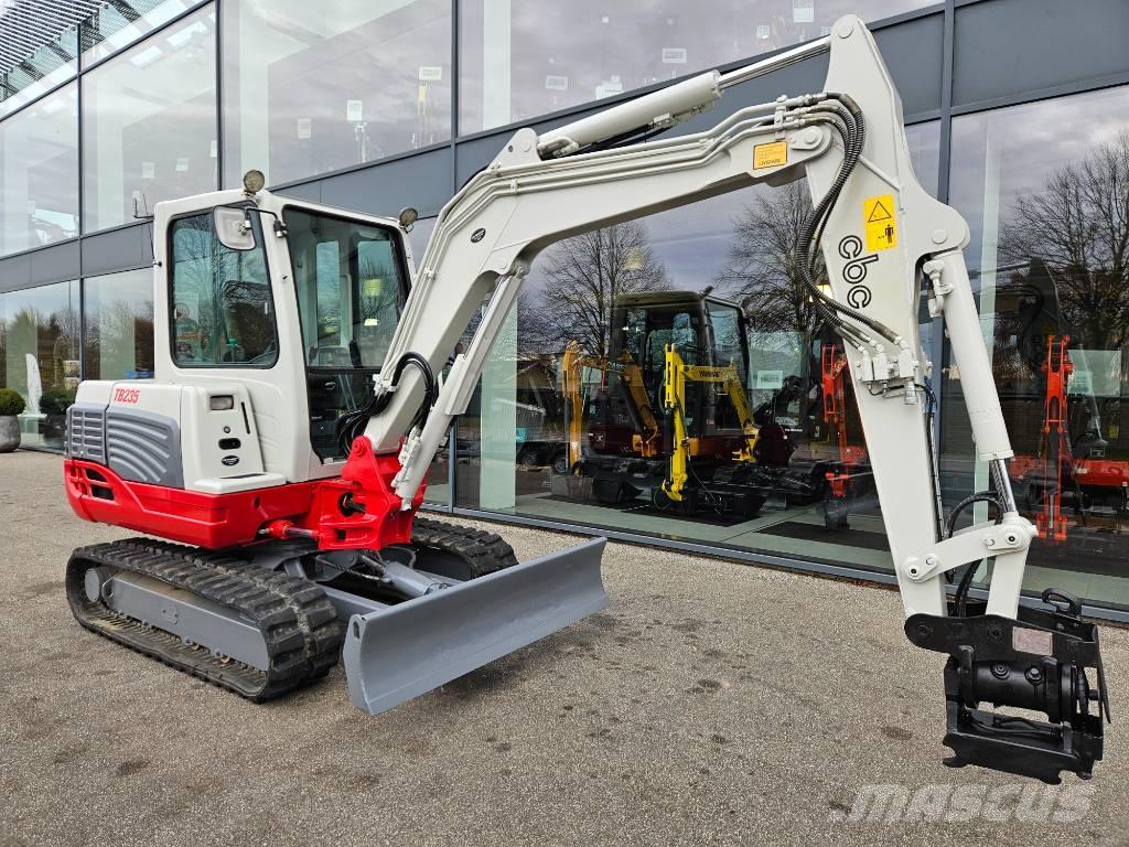 Takeuchi TB 235 Mini bageri < 7t