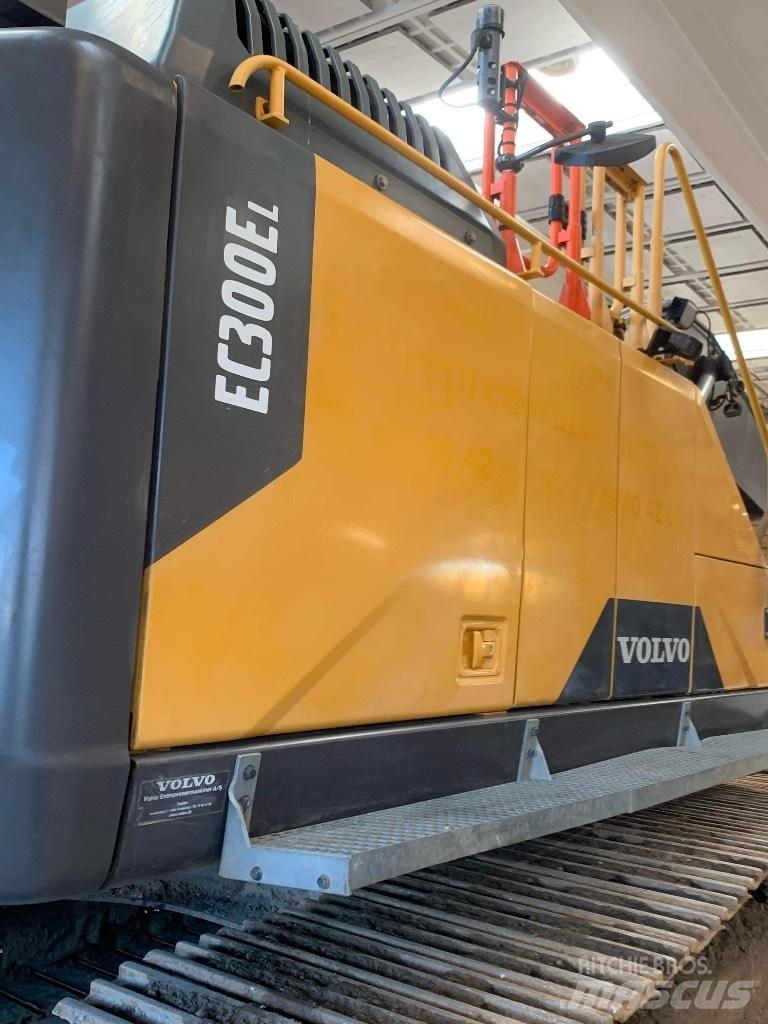 Volvo EC 300 E Bageri guseničari