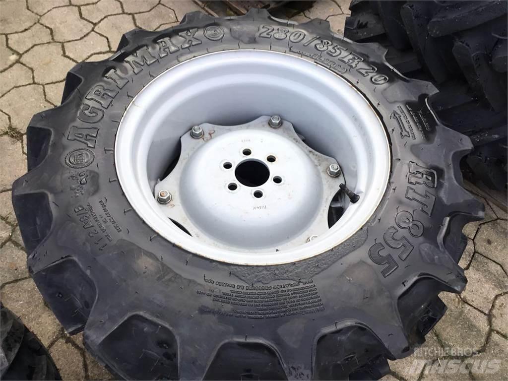 BKT 280/85R20 Gume, točkovi i felne