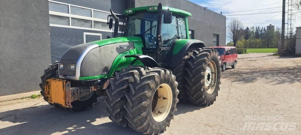 Valtra T180-4 Traktori
