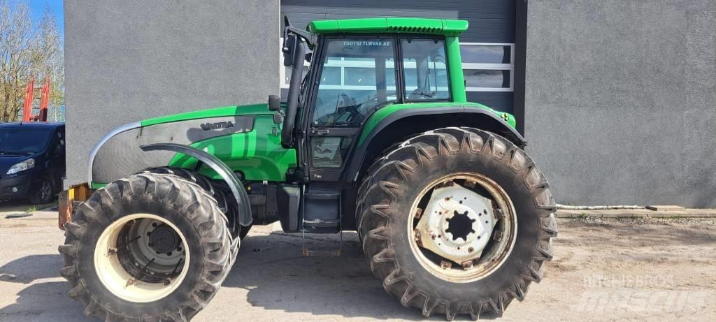 Valtra T180-4 Traktori
