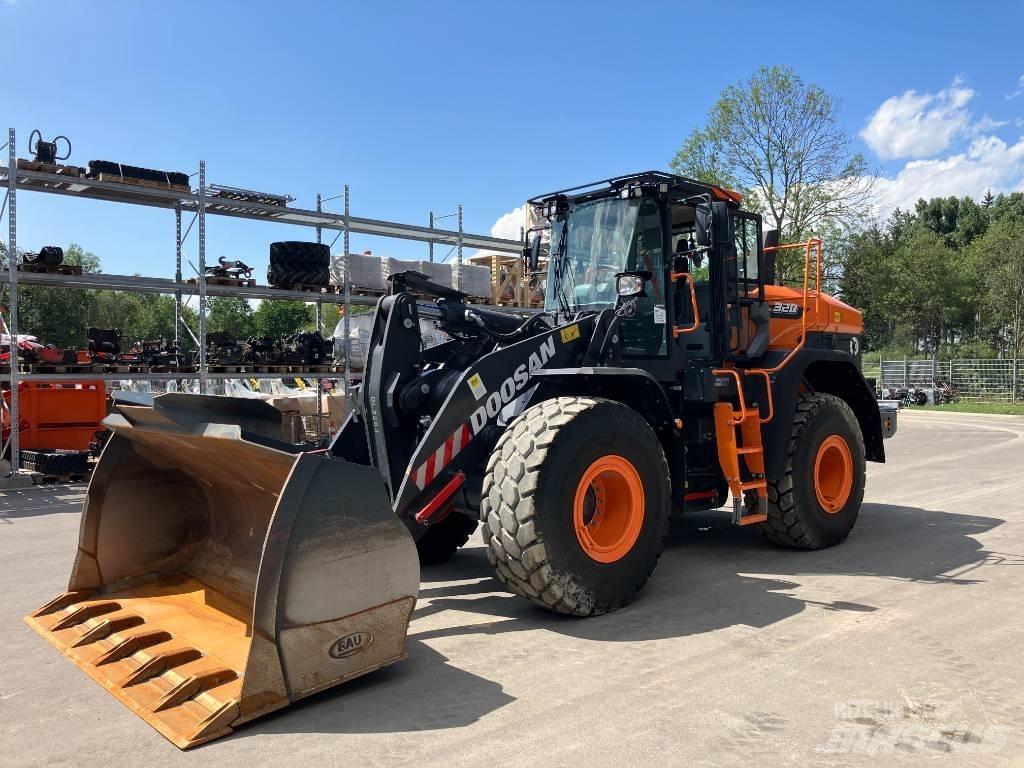 Doosan DL 320-7 Utovarivači na točkove