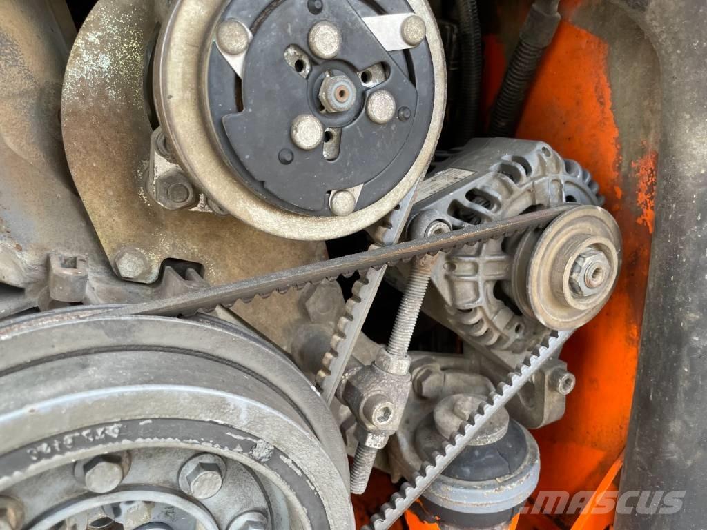 Hamm DV 65 VV Valjci sa duplim bubnjem