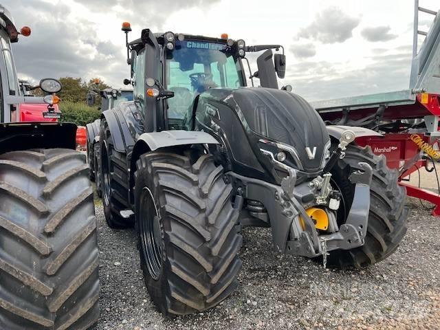 Valtra T215A Traktori