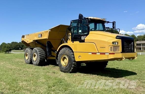 CAT 745 Zglobni damperi