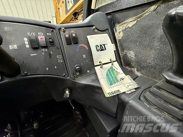 CAT TL642C Teleskopski viljuškari