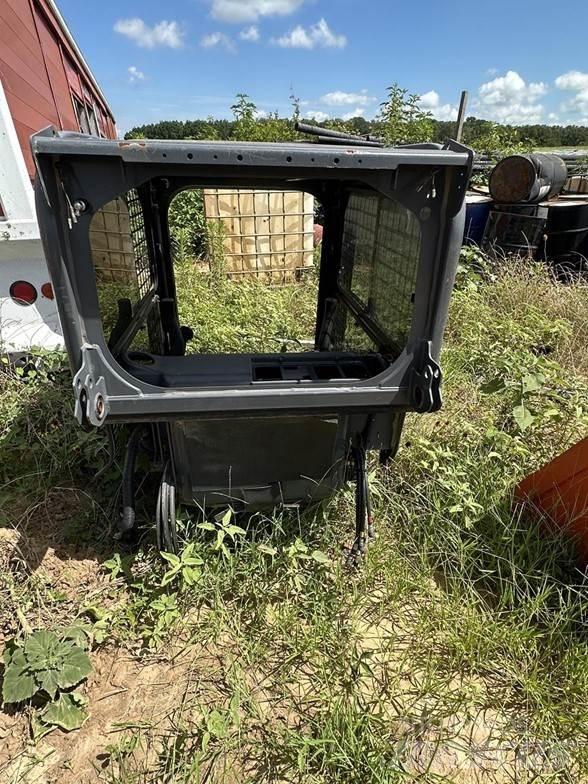 Kubota SVL Kabine i unutrašnjost