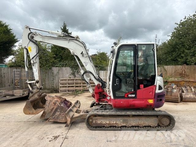 Takeuchi TB 260 Mini bageri < 7t