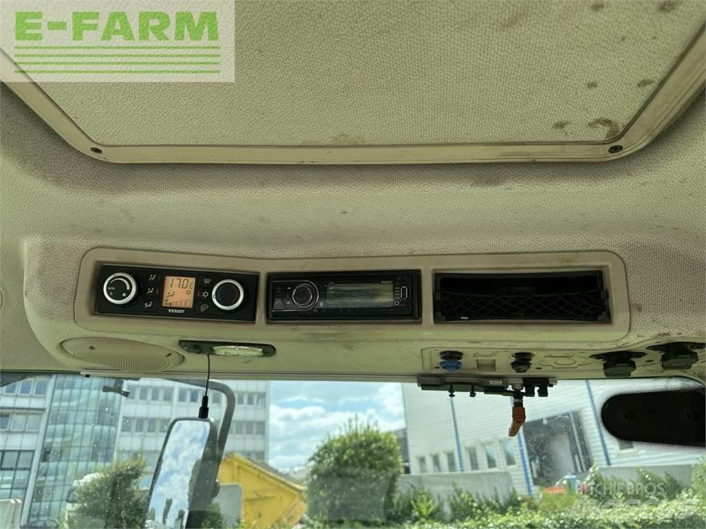 Fendt 718 vario Traktori