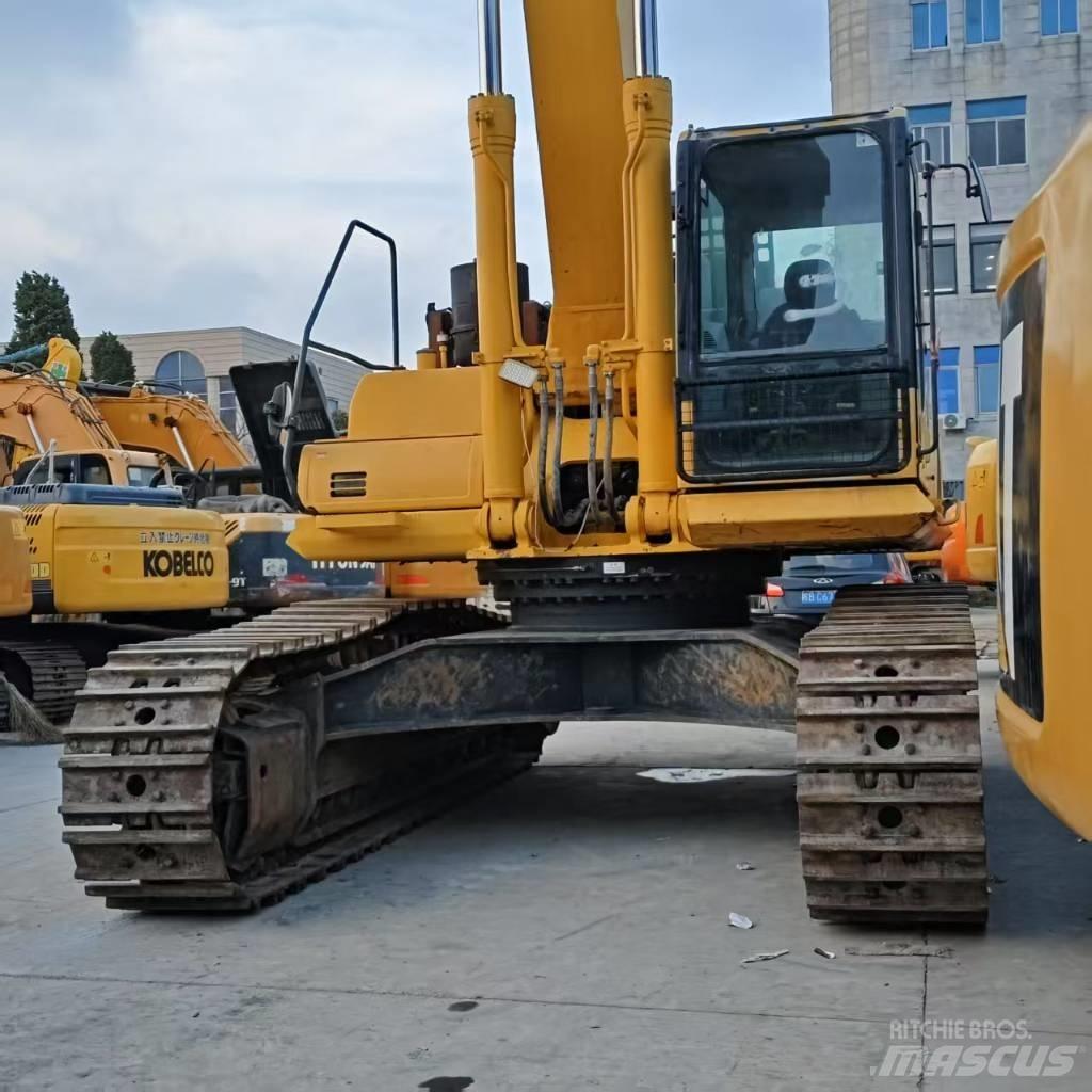 Komatsu PC460 Bageri guseničari