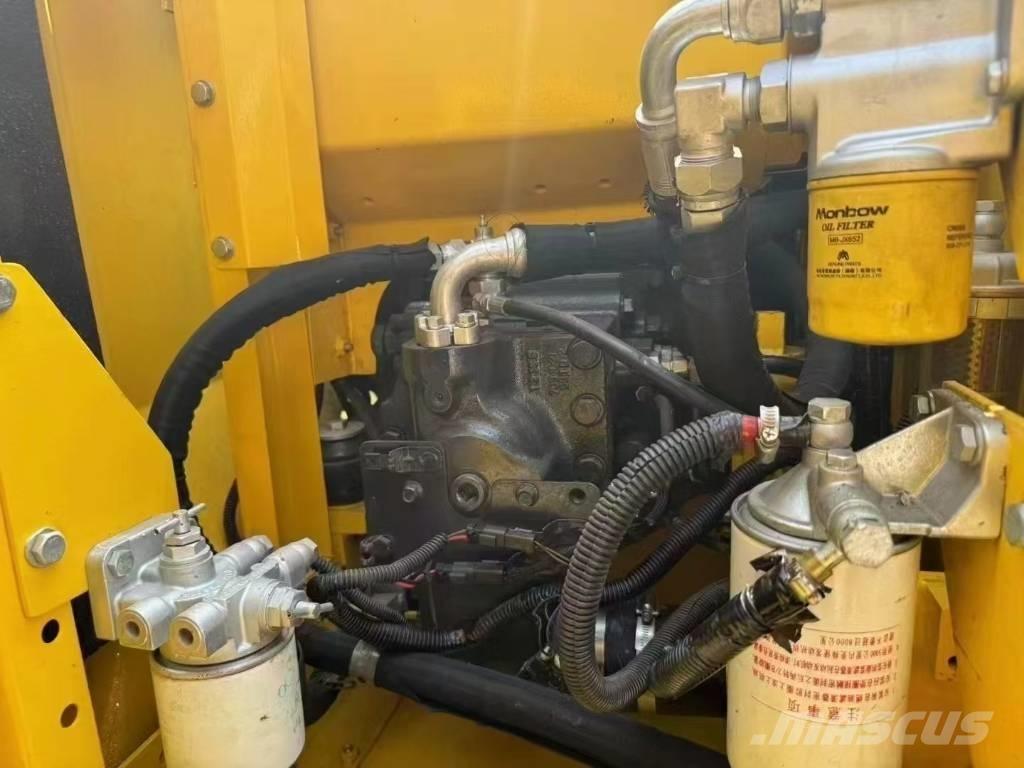 Komatsu PC 130 Bageri guseničari