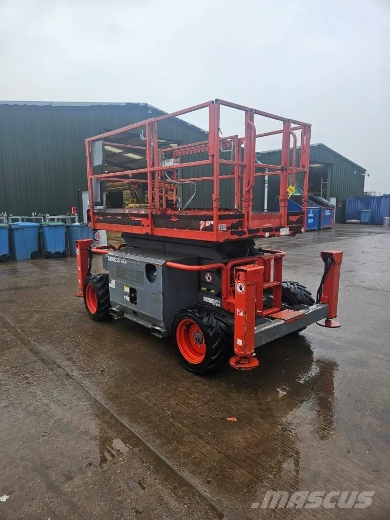 SkyJack 6832RT Makazaste platforme
