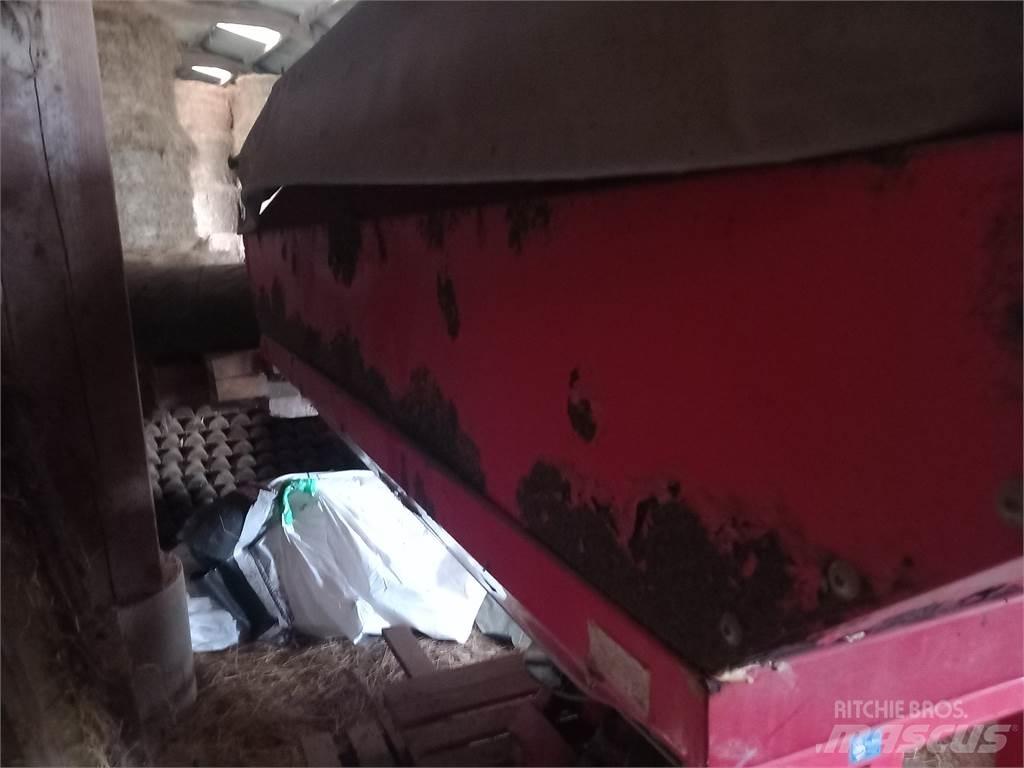 Kuhn MDS 732 M Prskalice đubriva