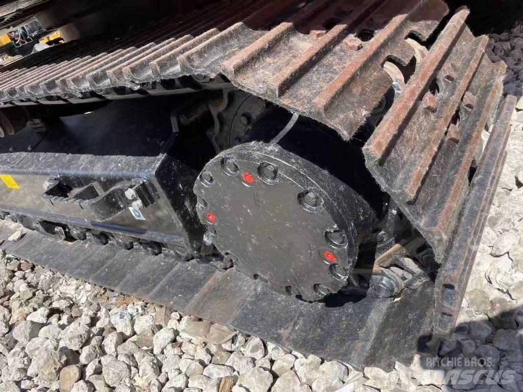Hitachi 120 Bageri guseničari