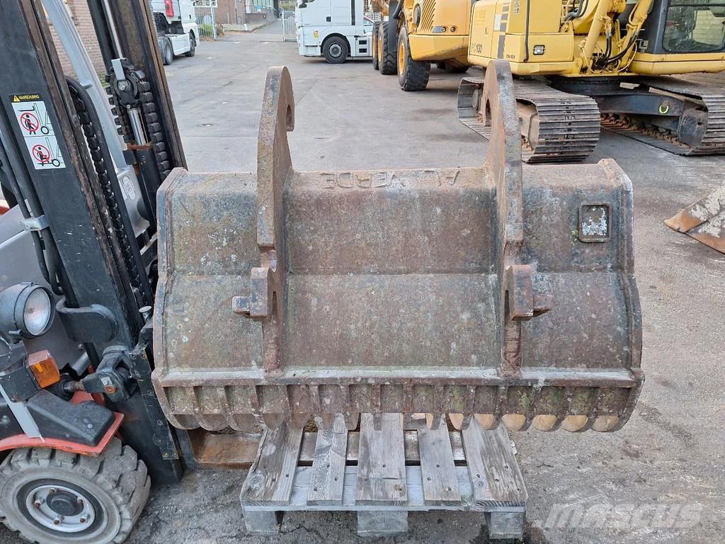 Komatsu PC130-6K Bageri guseničari