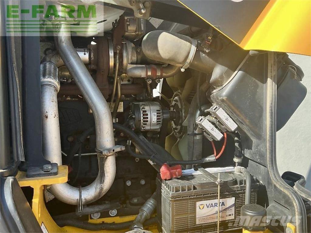 JCB tm 320 s Poljoprivredni teleskopski utovarivači