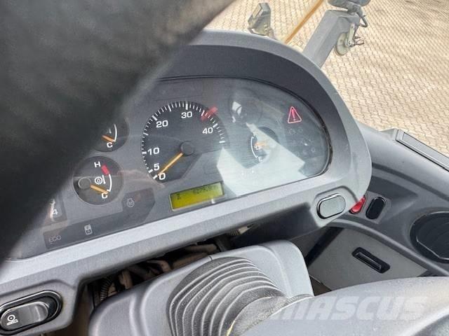 Komatsu WA 320 Utovarivači na točkove