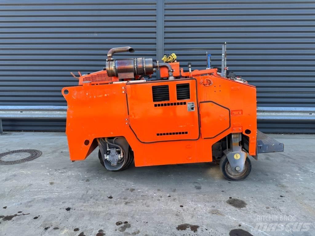 Wirtgen W 350 Freze za asfalt
