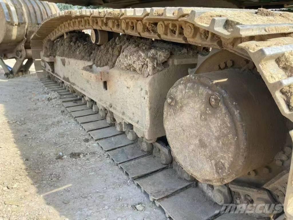 Komatsu PC 200 Bageri guseničari