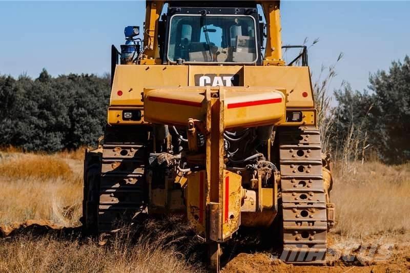 CAT D10T Buldožeri guseničari