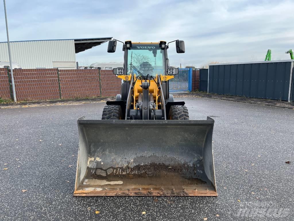 Volvo JL25H Elektro Skid steer mini utovarivači