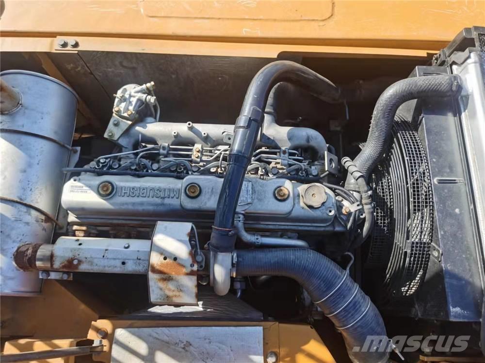 Sany SY215-9 Bageri guseničari