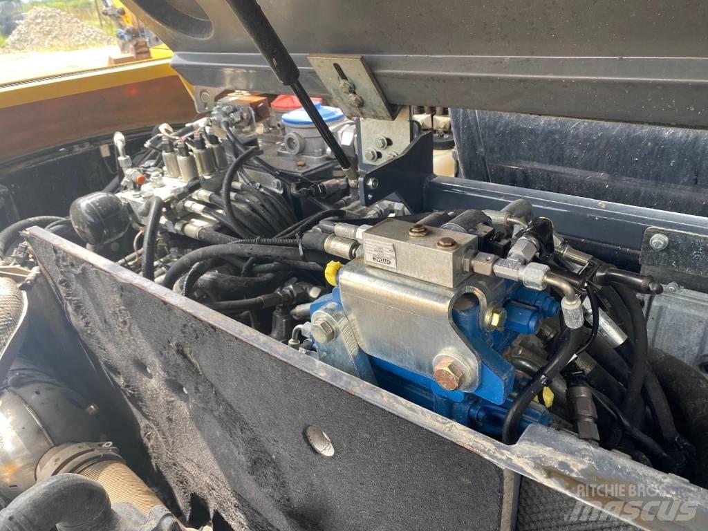 Yanmar SV 120 Bageri guseničari