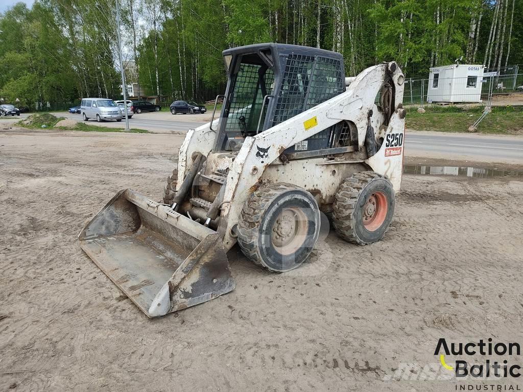 Bobcat S 250 Skid steer mini utovarivači