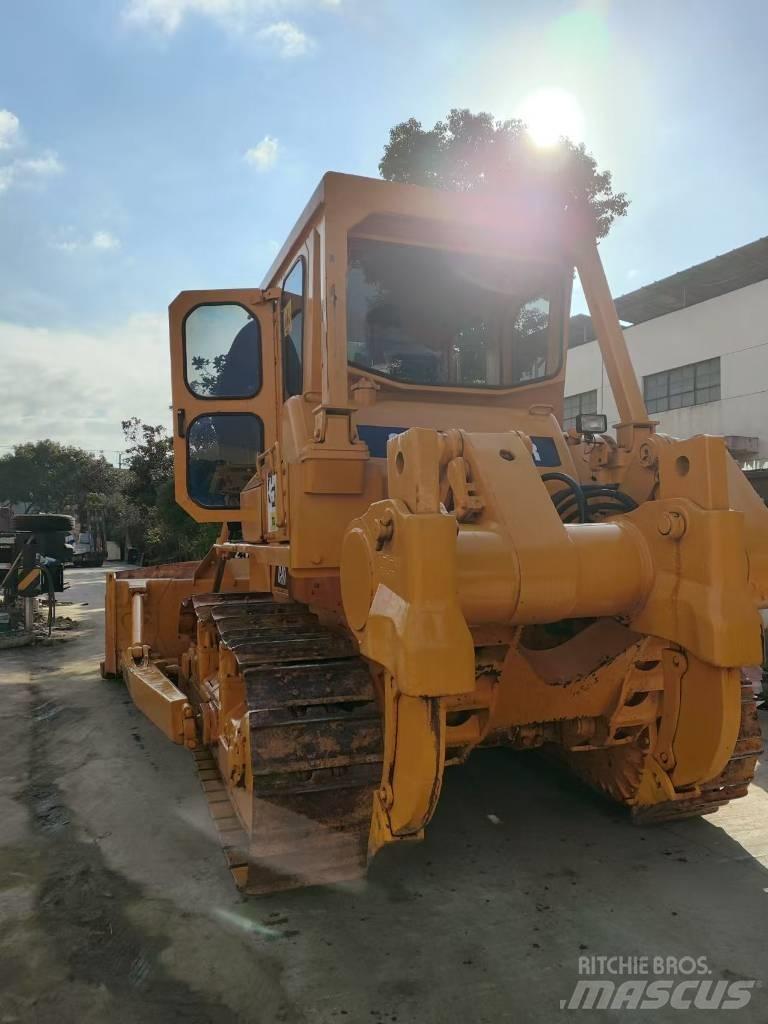 CAT D7G Buldožeri guseničari
