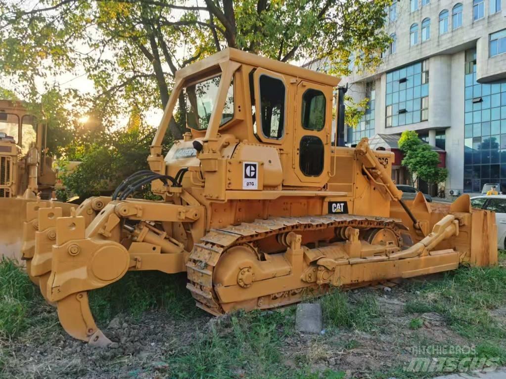 CAT D7G Buldožeri guseničari