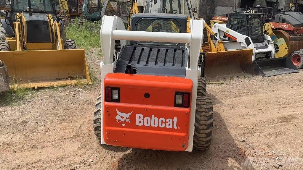 Bobcat S 300 Skid steer mini utovarivači