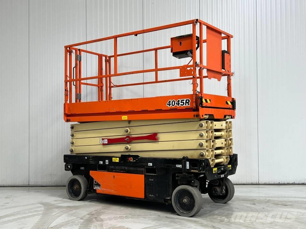 JLG 4045R Makazaste platforme