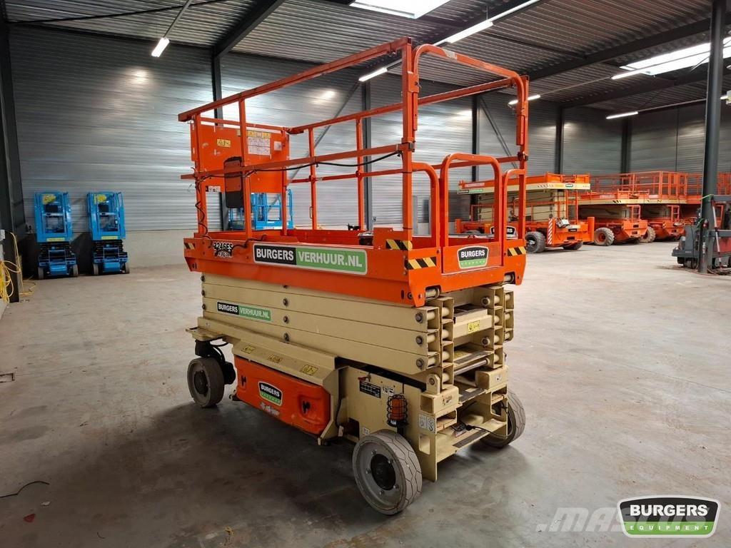 JLG 3246ES Makazaste platforme