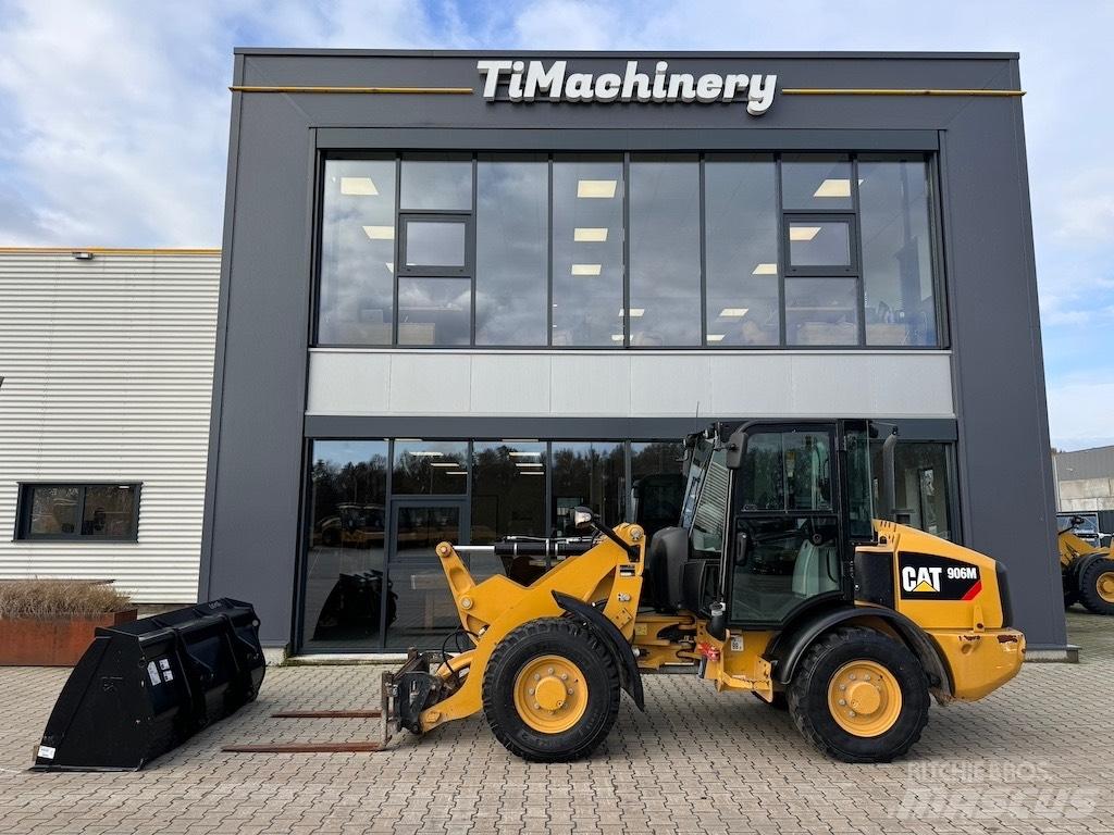 CAT 906M Utovarivači na točkove