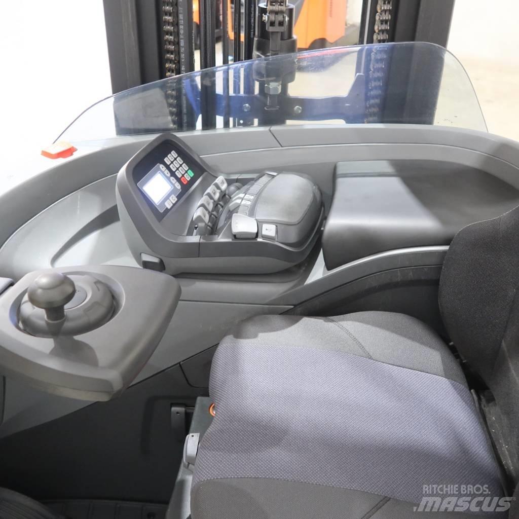 Toyota RRE140H Viljuškari sa pomičnim stupom
