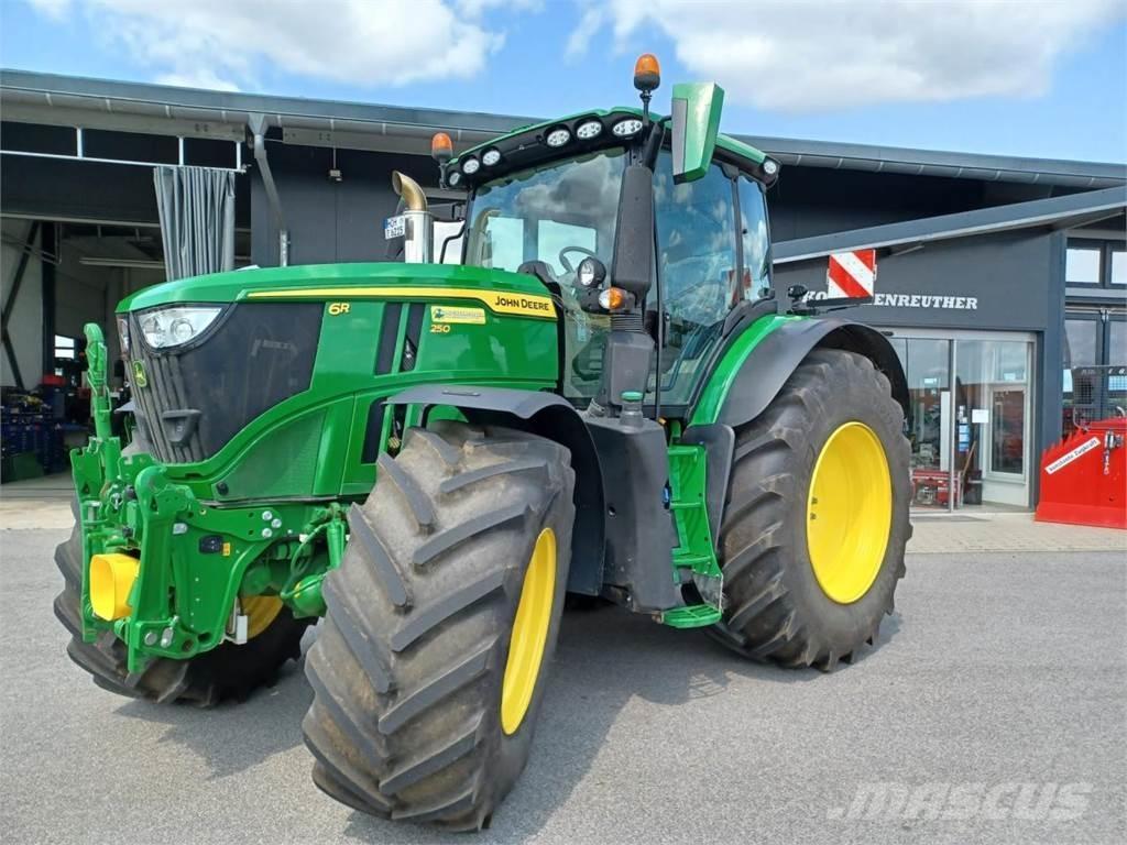 John Deere 6R 250 Traktori