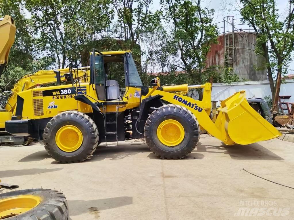 Komatsu WA 380 Utovarivači na točkove