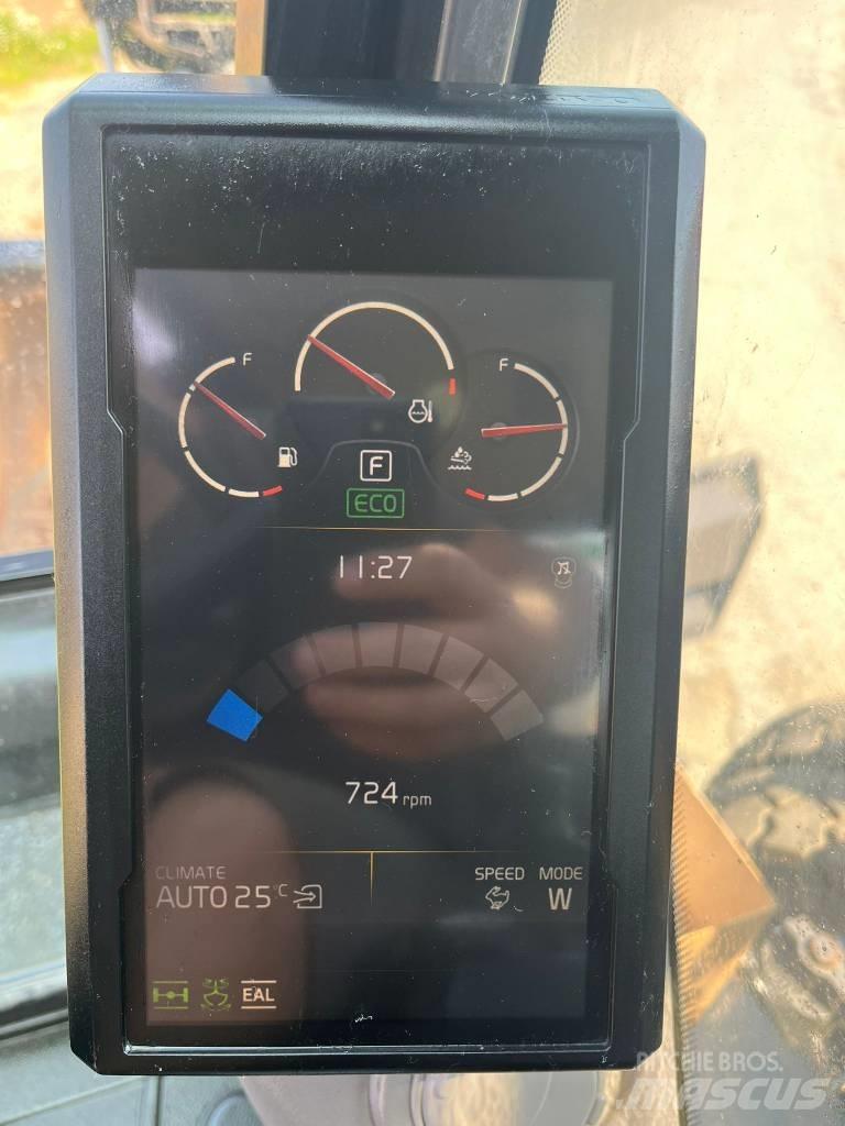 Volvo EW 220 E Bageri točkaši