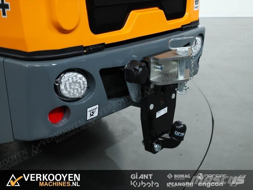 GiANT G2700 HD+ Utovarivači na točkove
