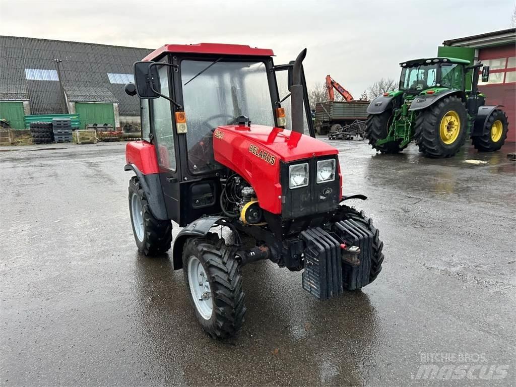 Belarus MTS 320 Traktori