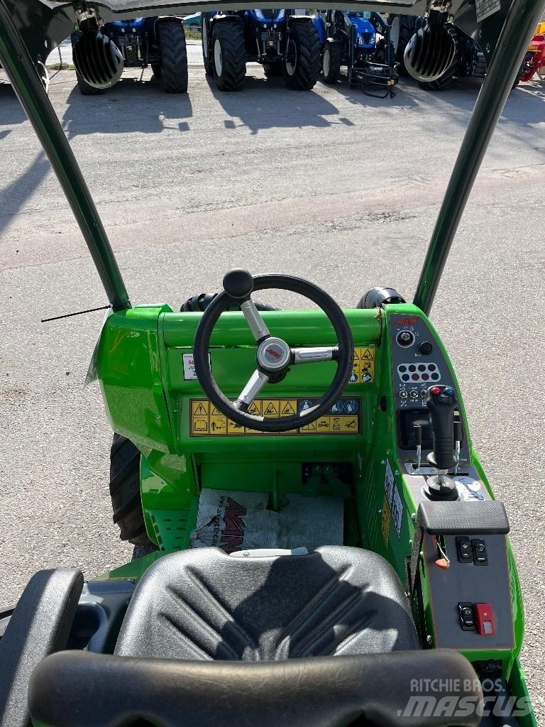 Avant 640i Steg 5 Skid steer mini utovarivači