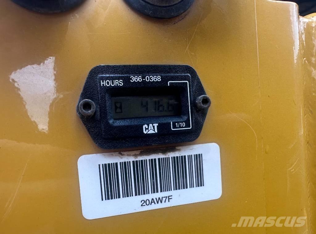 CAT CB 1.7 Valjci sa duplim bubnjem