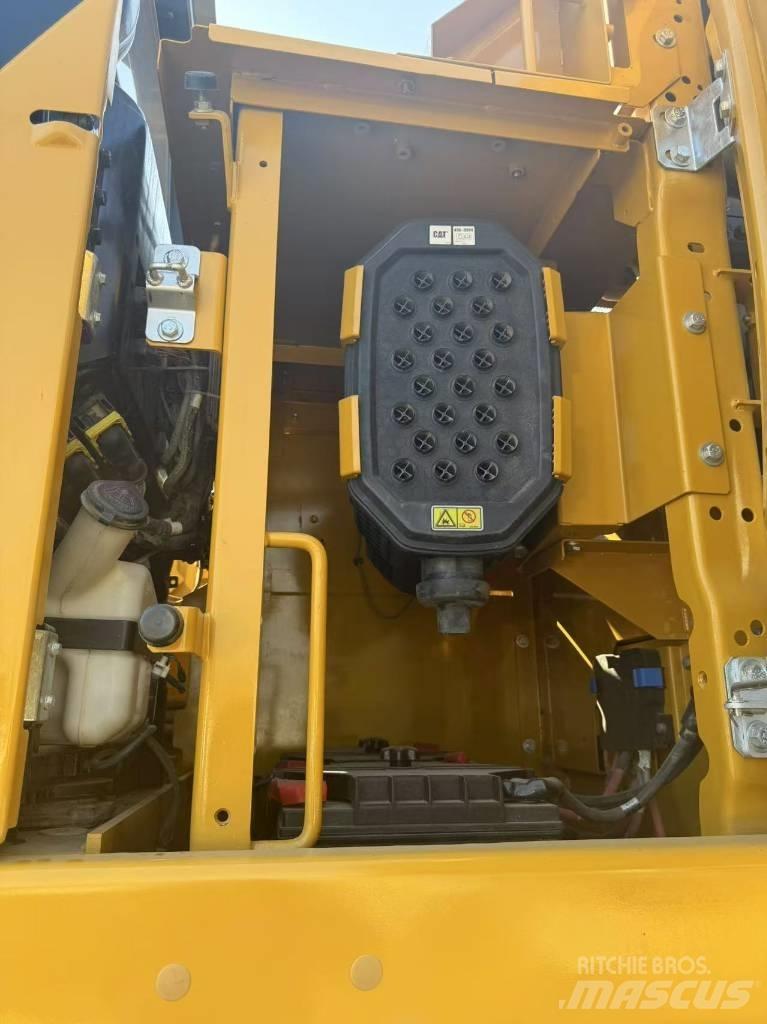CAT CAT336GC Bageri guseničari