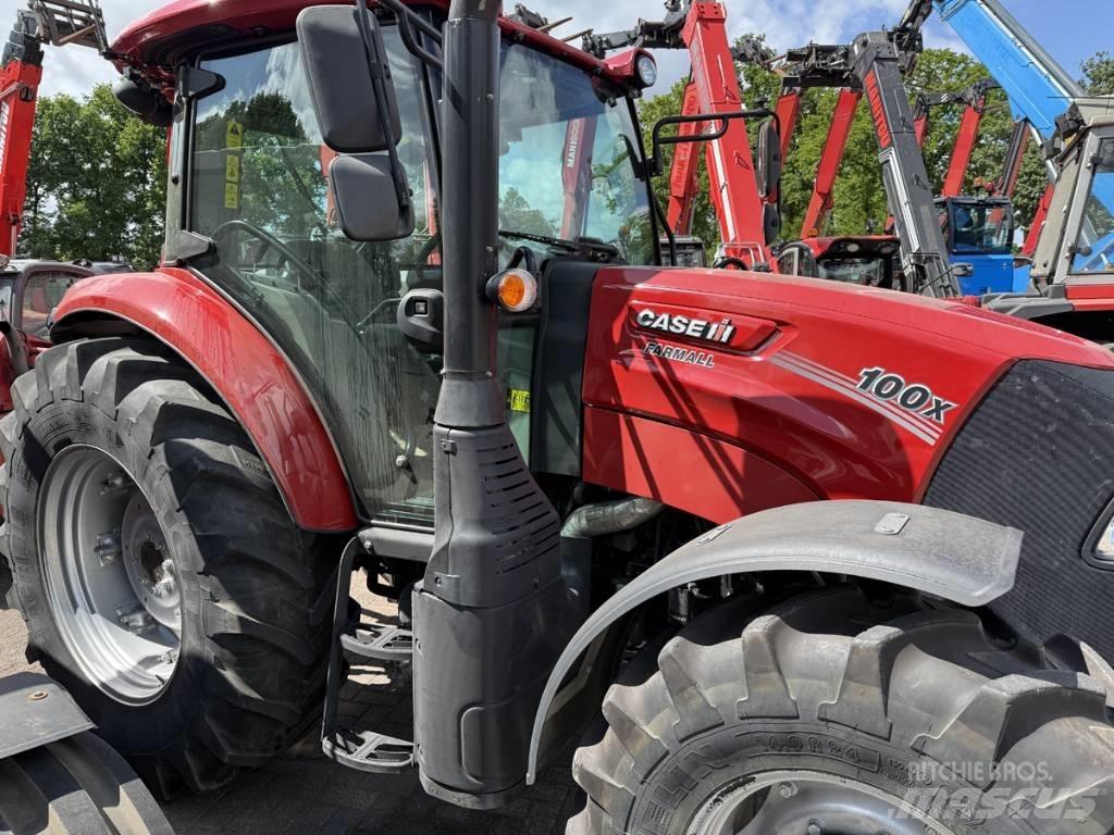CASE Farmall 100X Traktori