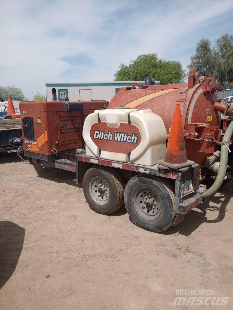 Ditch Witch HX30 500 Rezervni delovi i oprema za bušenje