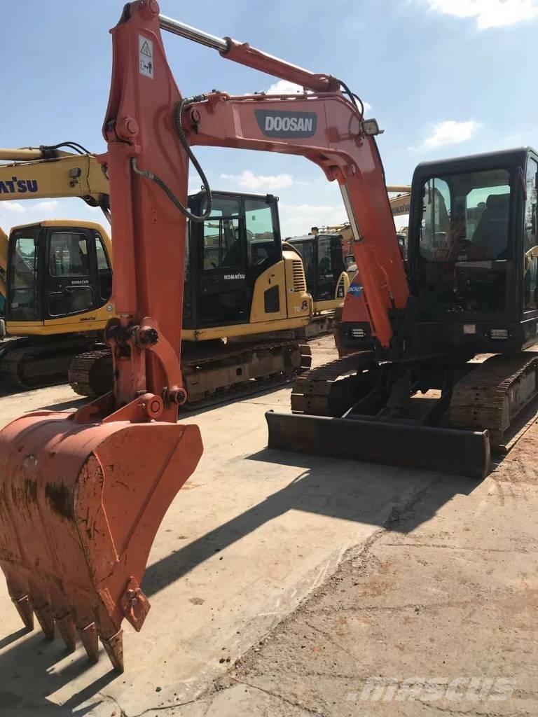 Doosan dx60 Bageri guseničari